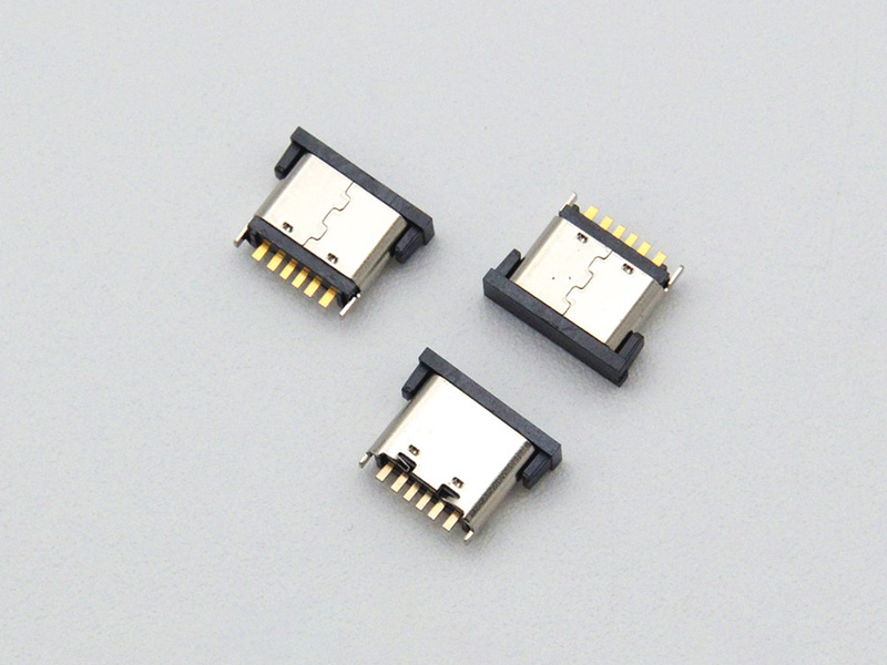 Type-C 6-pin female socket, upright style (DIP), with a height of 6.8mm, and featuring a center clip